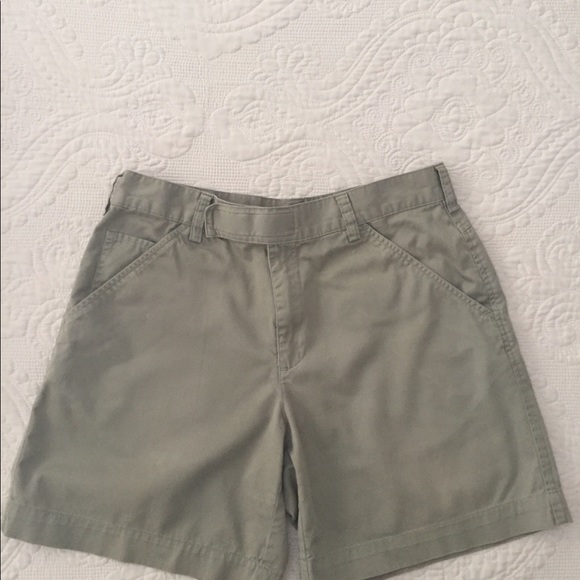 Banana Republic Khaki Shorts (2) - Picture 4 of 6